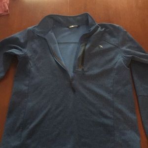 Men’s North Face half-zip sweater